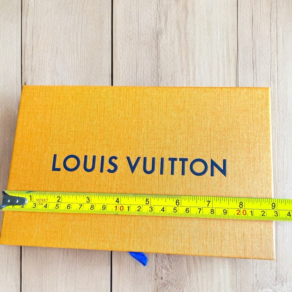 Louis Vuitton (Bundle Of 2) LV Signature drawer box - Picture 6 of 8